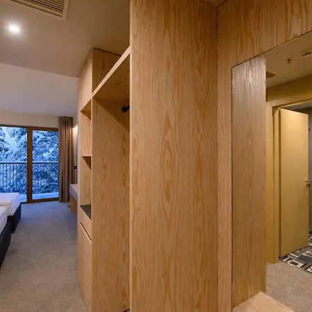 Snow Hotel 3*