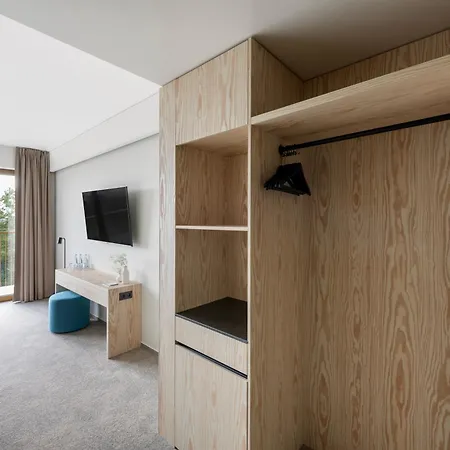 Snow Hotel 3*
